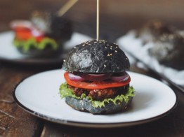 Черный бургер или black burger