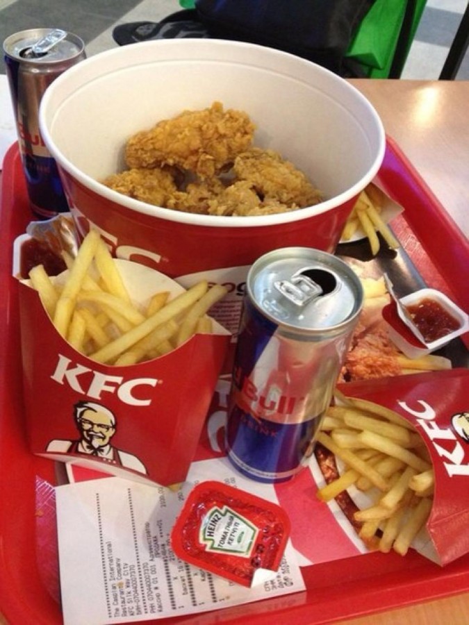 Сколько стоит фаст. Зеленокумск KFC фото. Цена фаст фуд в Алматы.